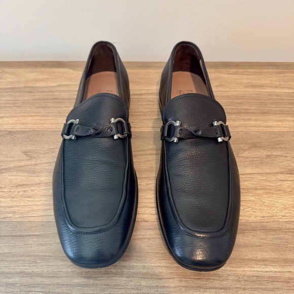Salvatore Ferragamo Men's Gancini Bit Loafers – Black Textured Leather (Made in - Picture 2 of 5
